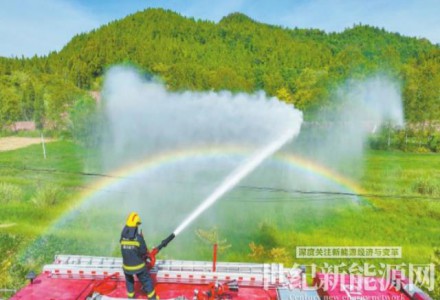 四川遂寧首個(gè)“第五立面”改造光伏發(fā)電項(xiàng)目投運(yùn)