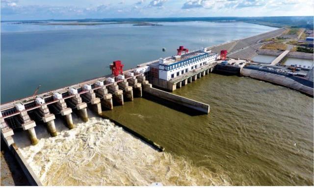 中柬兩國將加大水電、光伏等清潔能源合作