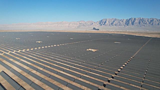 【榮耀時刻】粵水電巴楚光伏電站 榮獲2022領跑中國 可再生能源“光伏百強”優秀光伏電站