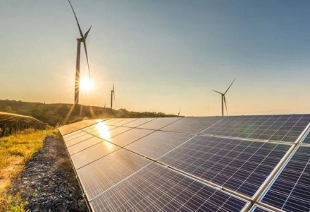我國風電光伏發電總裝機突破8億千瓦