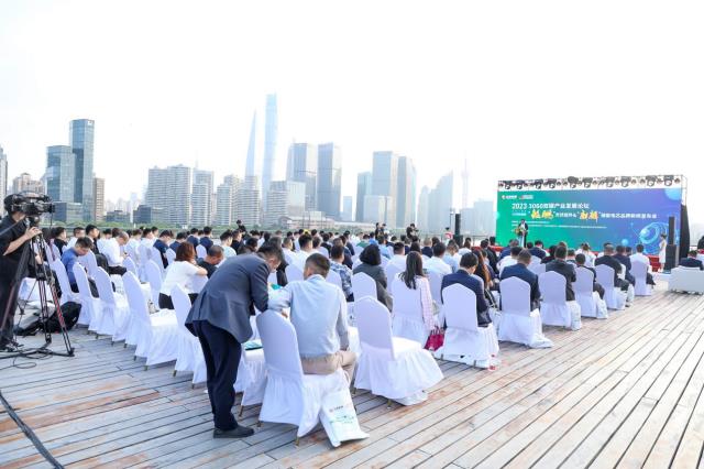 中國電力企業聯合會劉開俊、原大唐電力董事長陳進行蒞臨遠鵬“鯤鵬”“麒麟”新品發布會