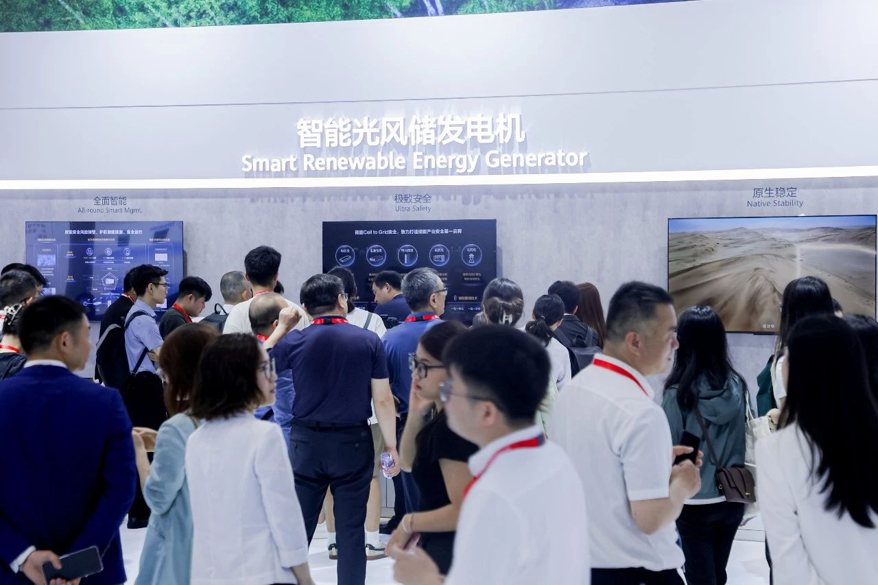 邁入光風(fēng)儲發(fā)電機新時代，加速光儲成為主力能源