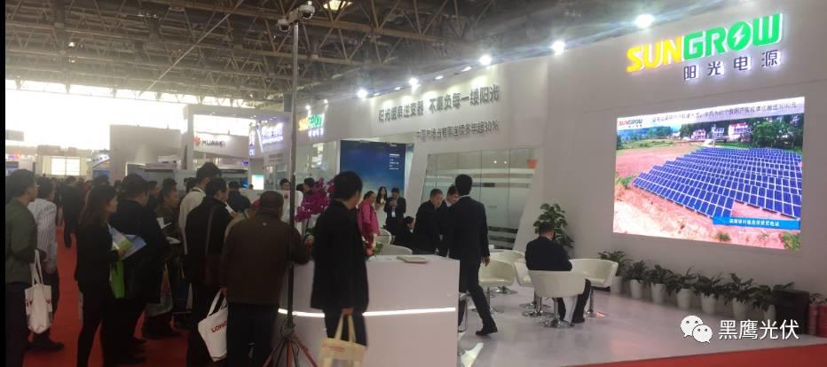 2017中國光伏展覽會企業展臺大比拼：近50家光伏企業展臺大曝光，誰的“面子”和“里子”最吸引你？