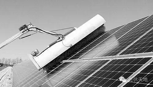 【光伏運維】時間長了，家里的光伏電站該怎么清洗？