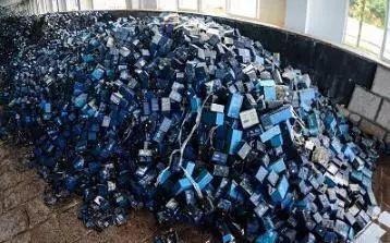 工信部部長苗圩：車企應為動力電池回收利用負責！