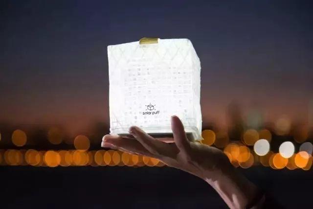 高能 | 她用一盞折疊太陽能燈，解決了幾千萬人的照明問題