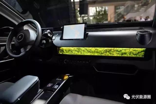 世界第一款量產(chǎn)的太陽能充電車，陽光充足可多走29公里！
