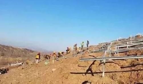 光伏電站百余萬用地款不知去向 當(dāng)?shù)卣⒋迕瘛⑼顿Y公司陷入困境之中...