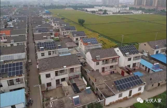 孝敬父母：兒女為父母建了個“屋頂銀行”-光伏電站