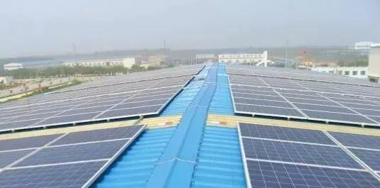 光伏補貼降低了，但是小型工商業屋頂特別適合建設光伏電站！