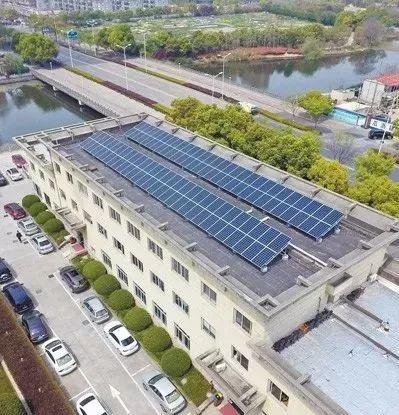 厲害了！政府帶頭安裝屋頂光伏發電了！